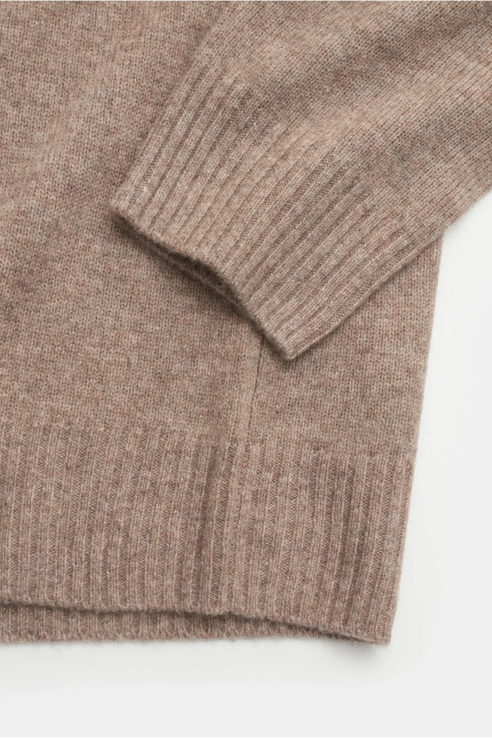 A.P.C. Turtleneck jumper beige