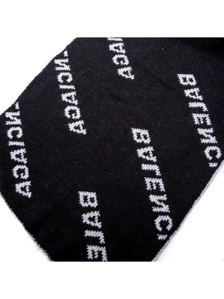 Balenciaga Scarf | Credomen