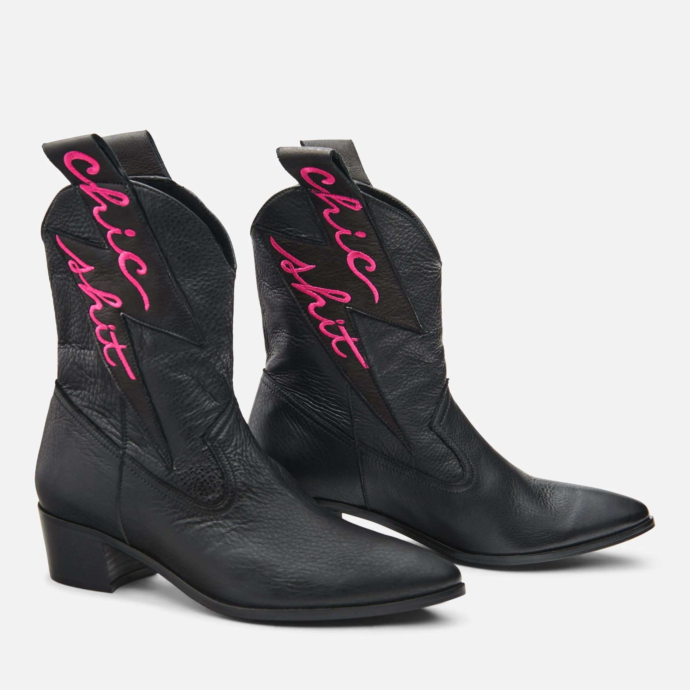 Chic Western Boots - Customizable and Handcrafted