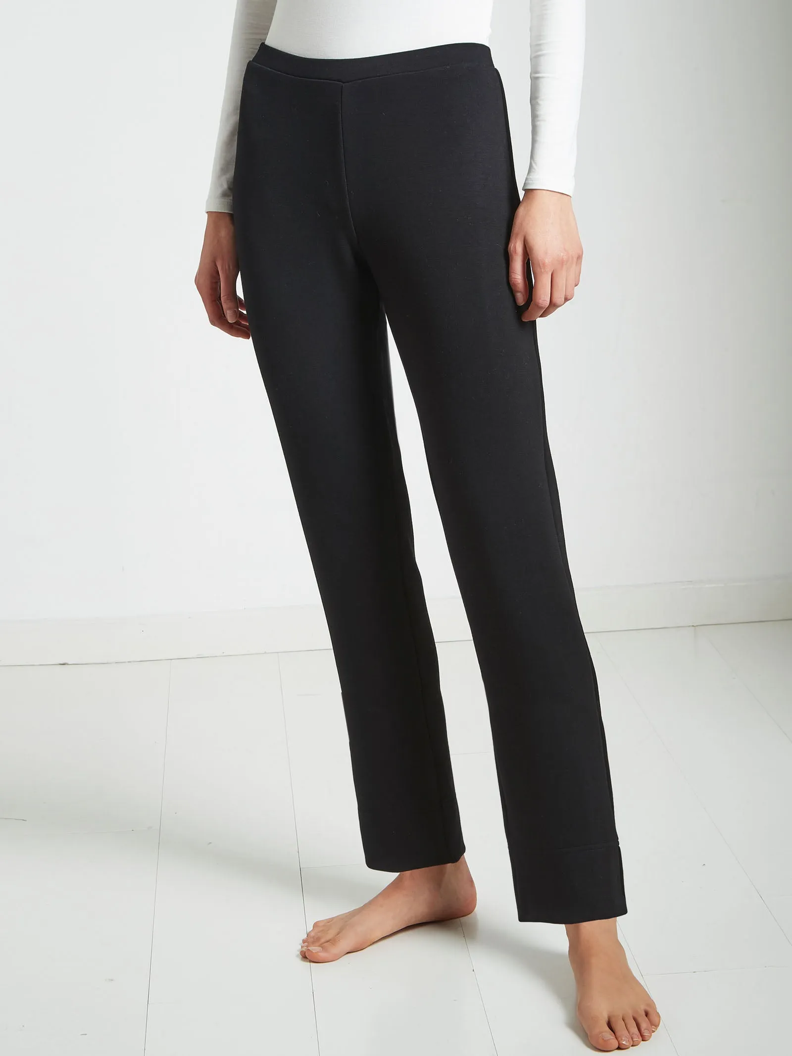 Cigarette pants in viscose scuba fabric