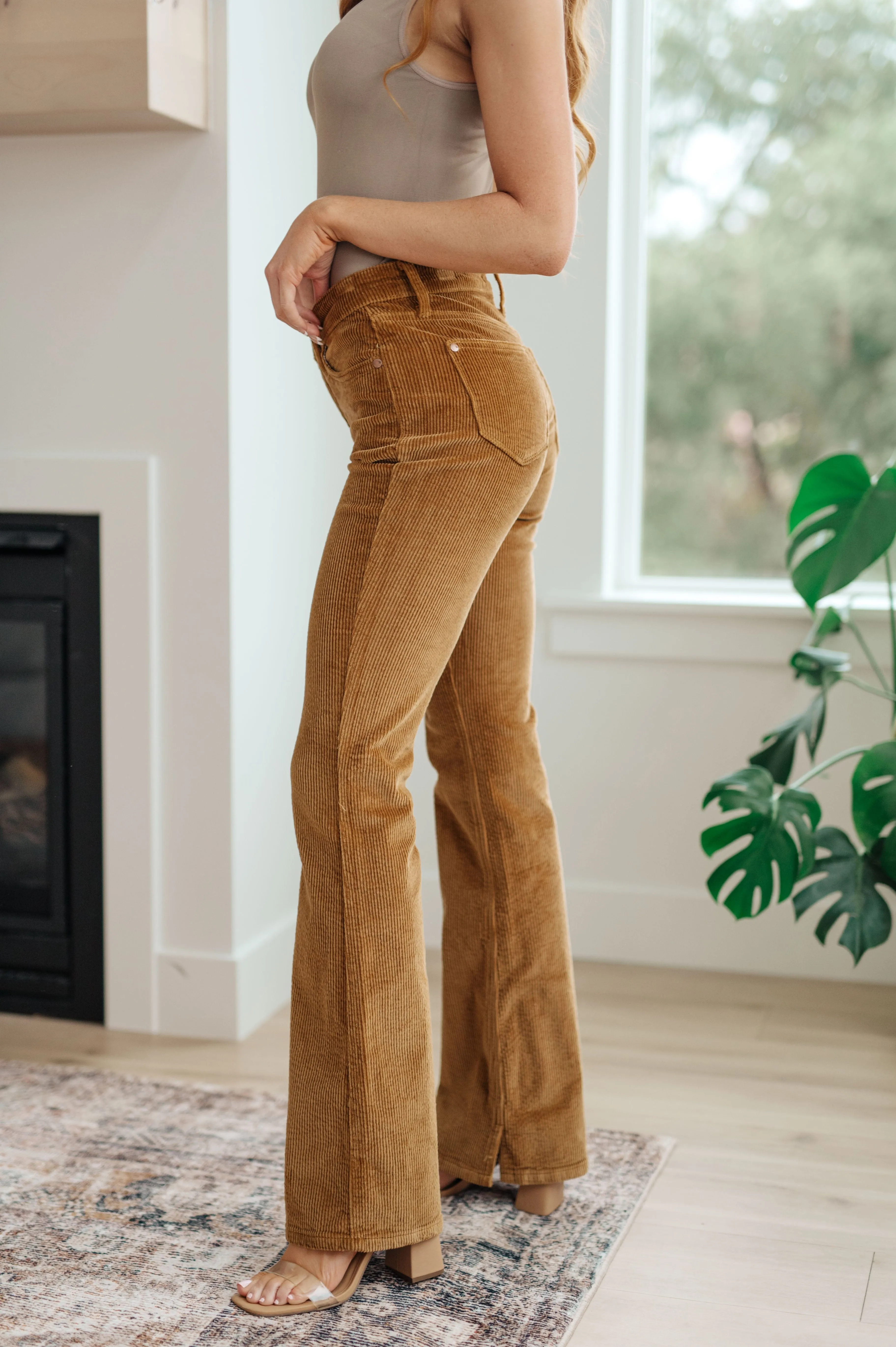 Cordelia Bootcut Corduroy Pants Judy Blue - Buy now!