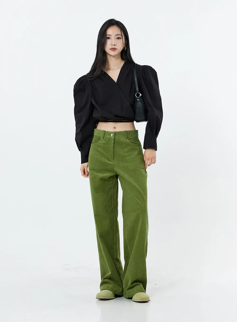 Corduroy wide leg pants with back pocket in size OS16.