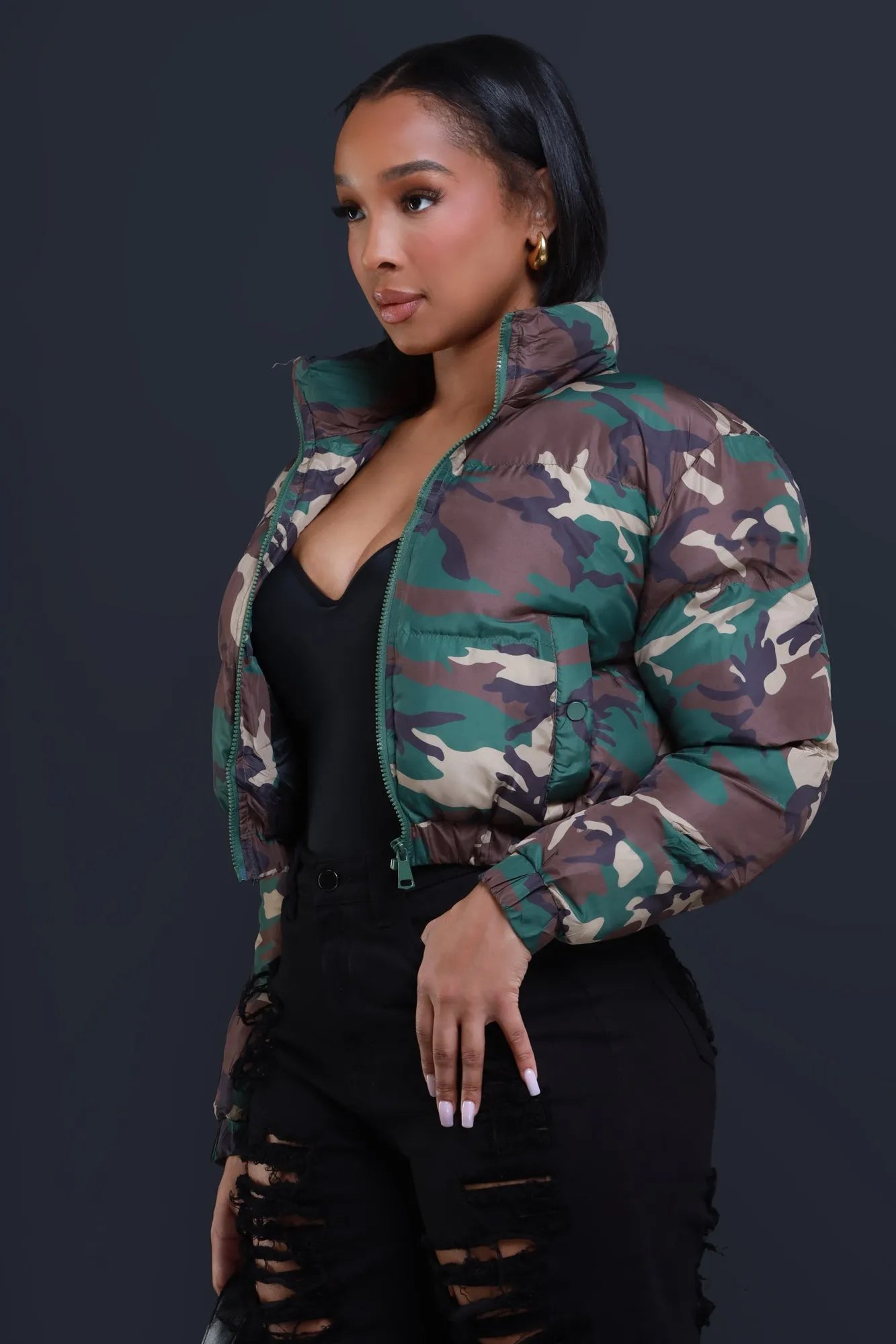 Fake Out Camo Cropped Puffer Coat - Olive