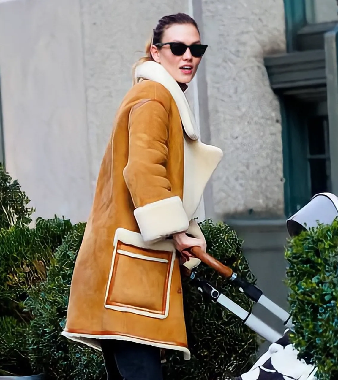 Karlie Kloss Brown Shearling Coat 2022