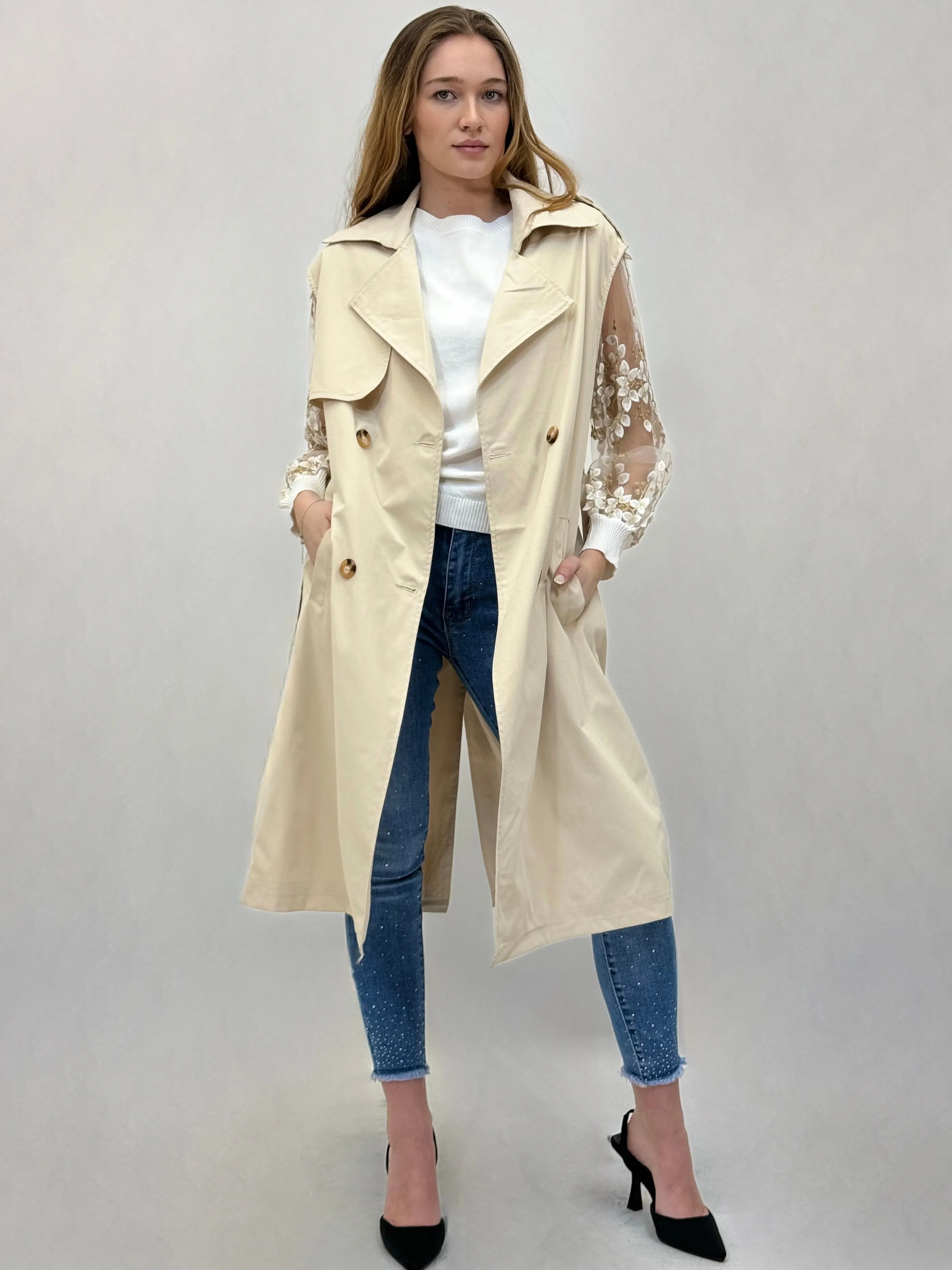 Lightweight trench coat