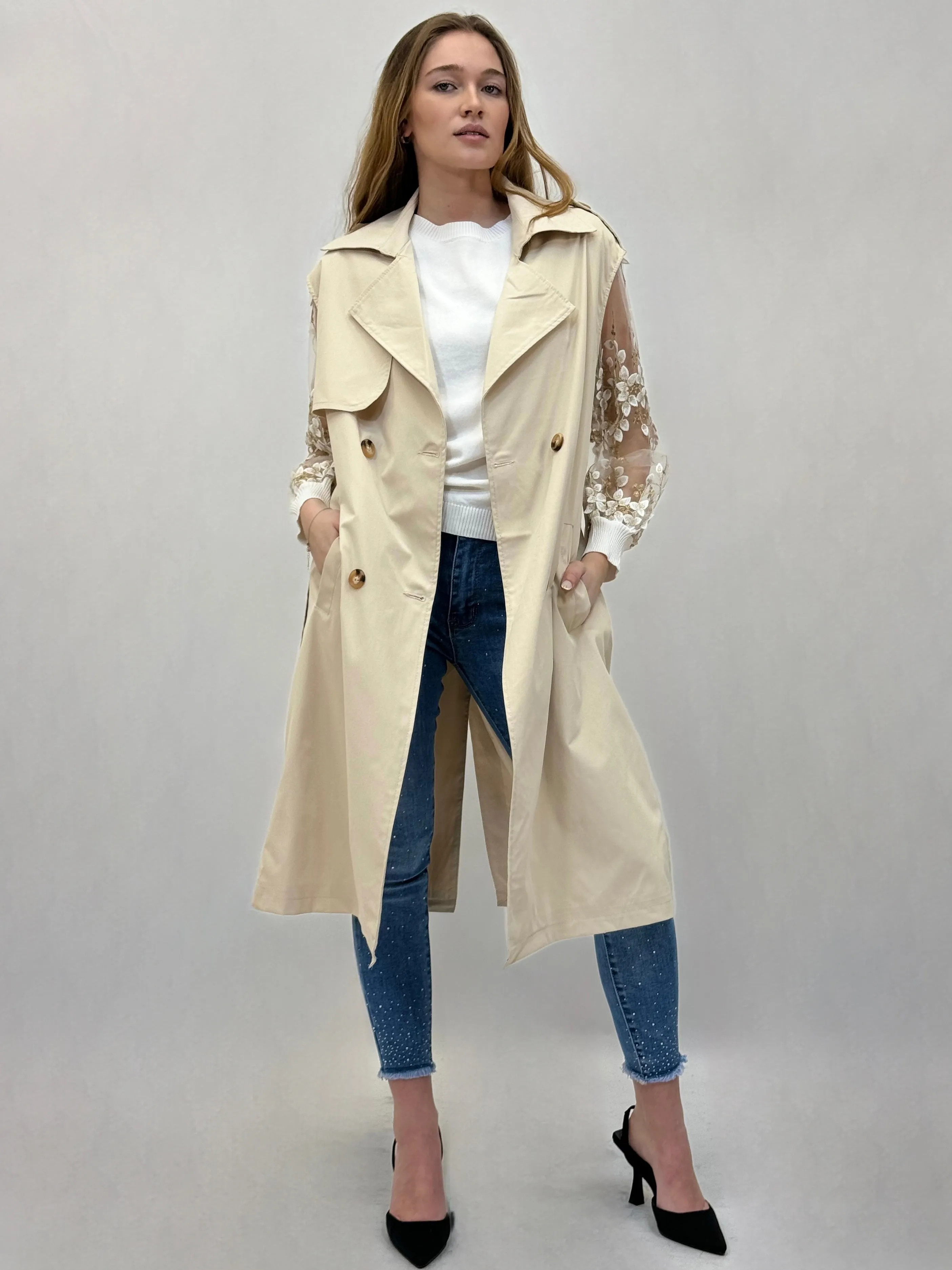 Lightweight trench coat