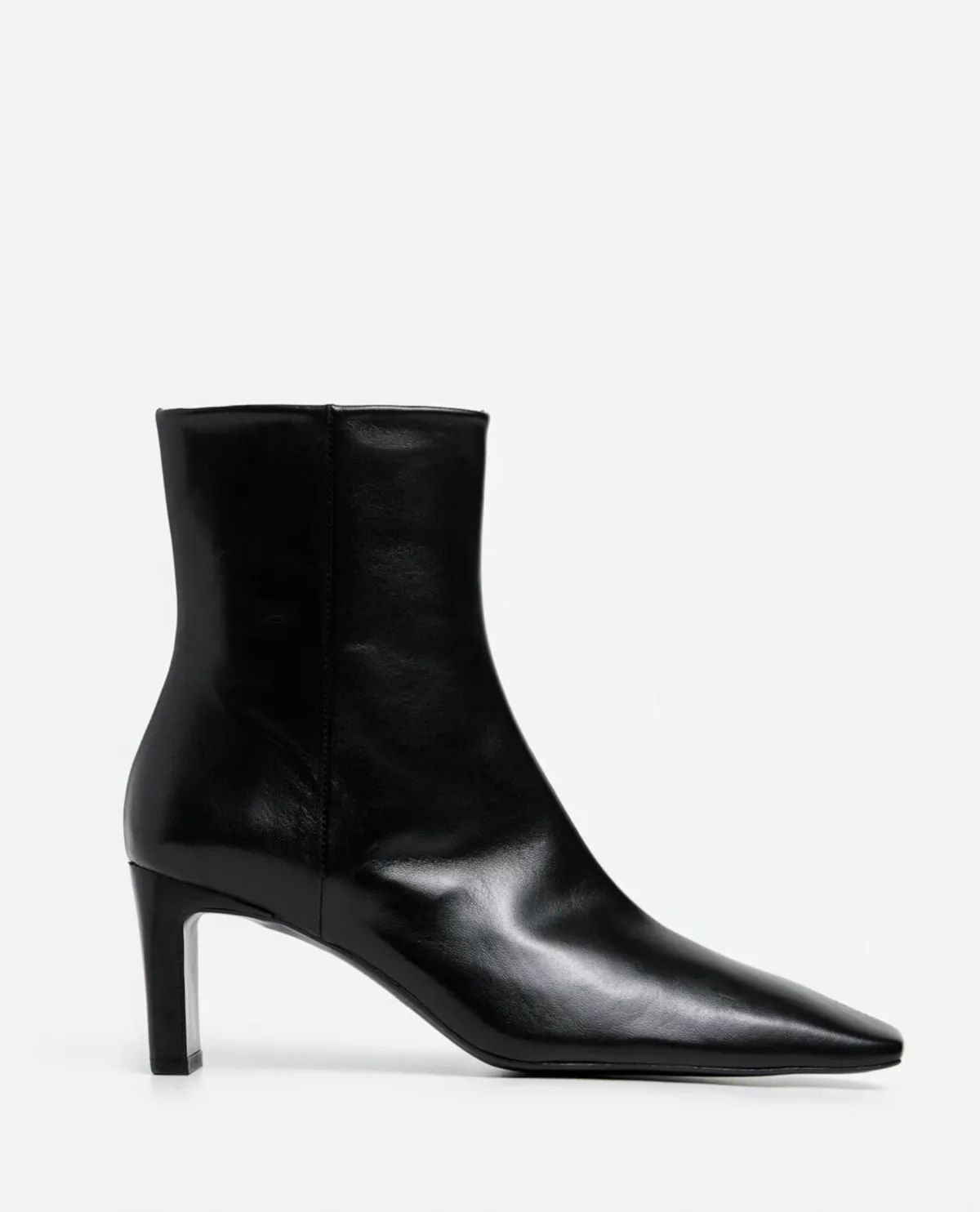 Moa Leather Boots - Black