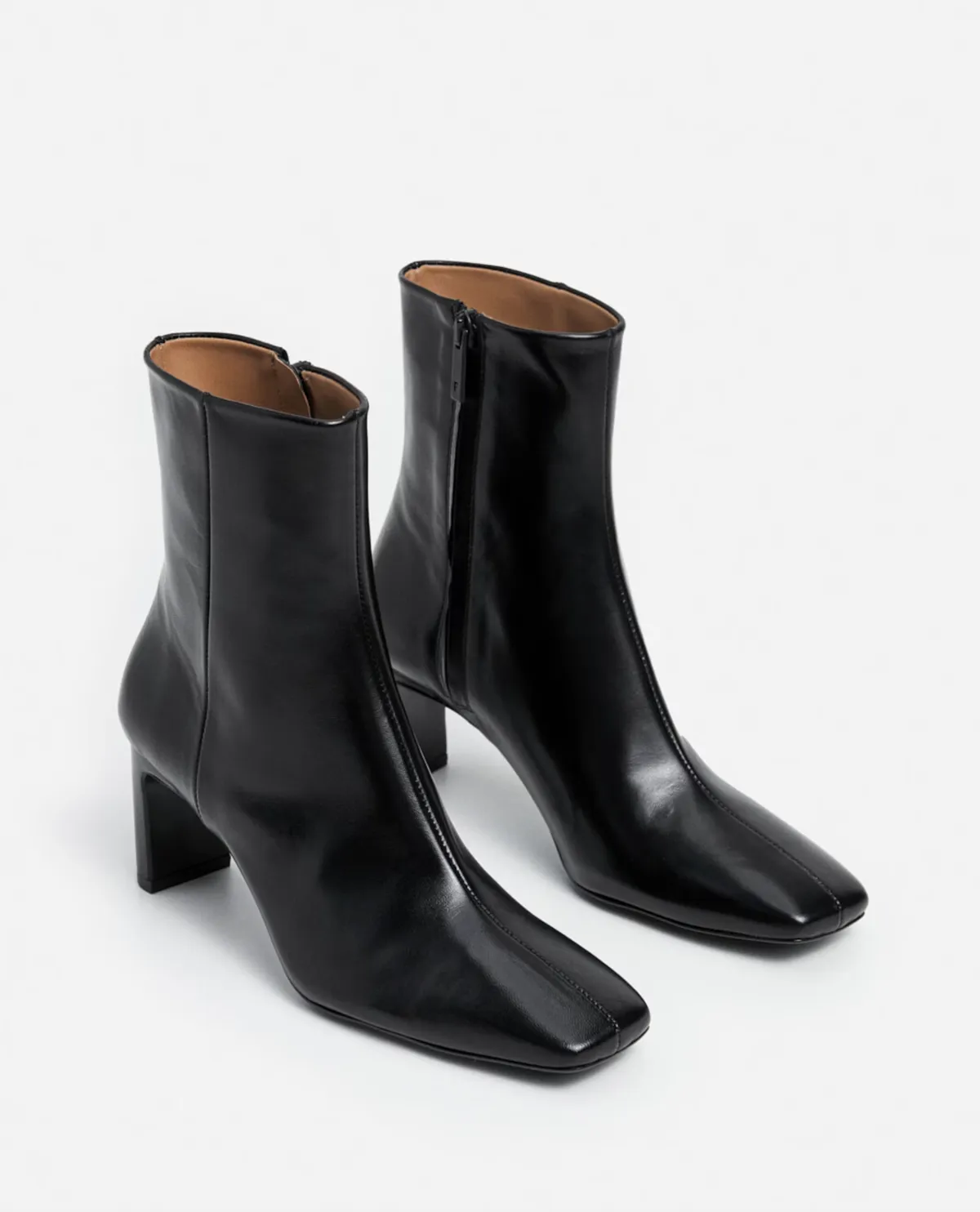 Moa Leather Boots - Black