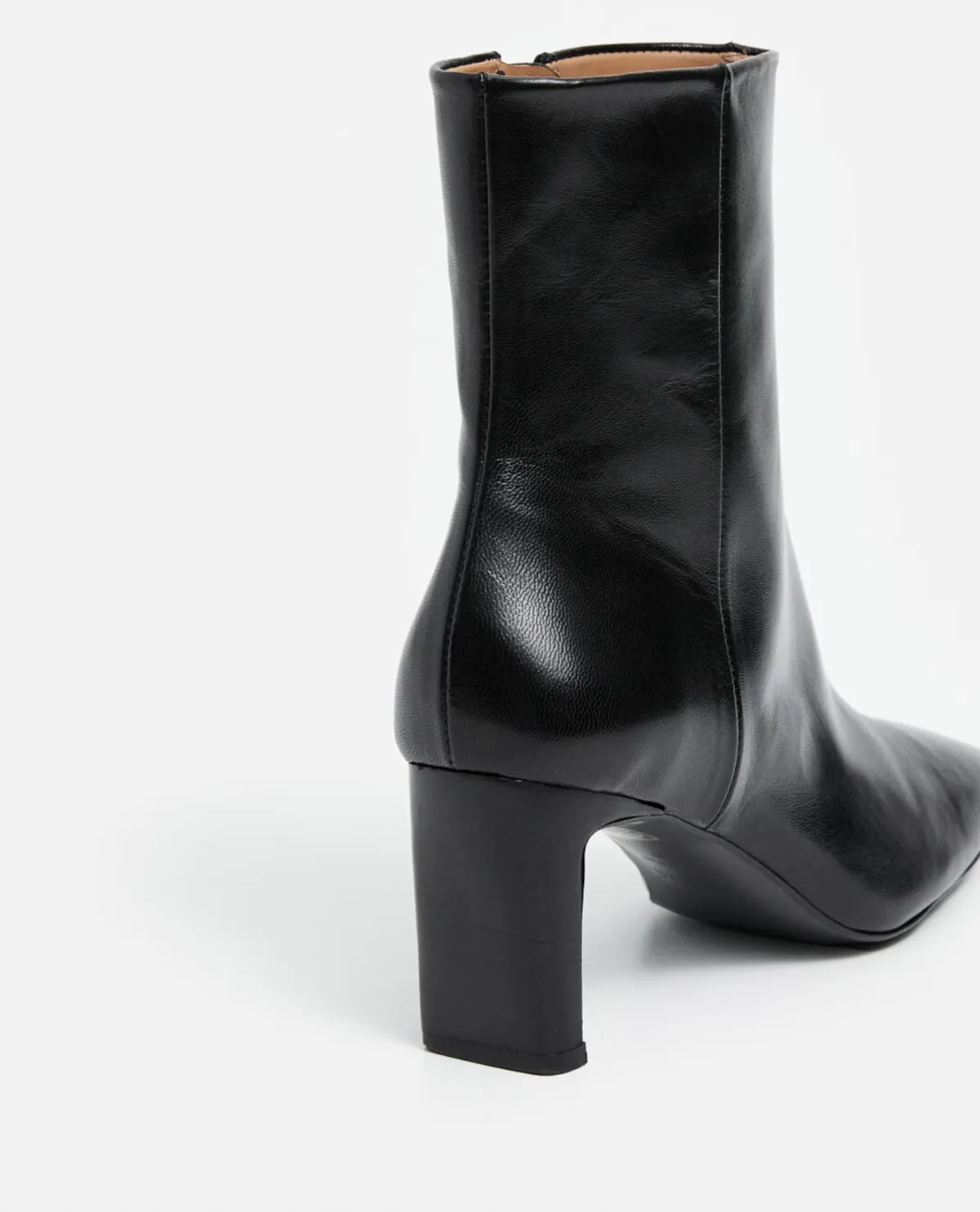 Moa Leather Boots - Black