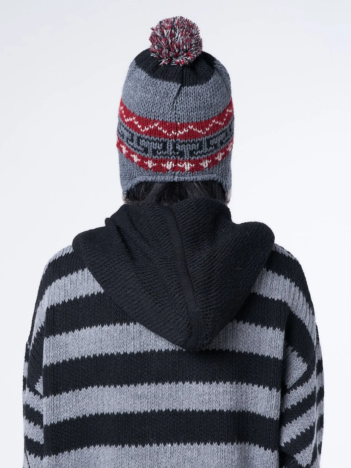 Noah Knit Hat with Patterned Tie