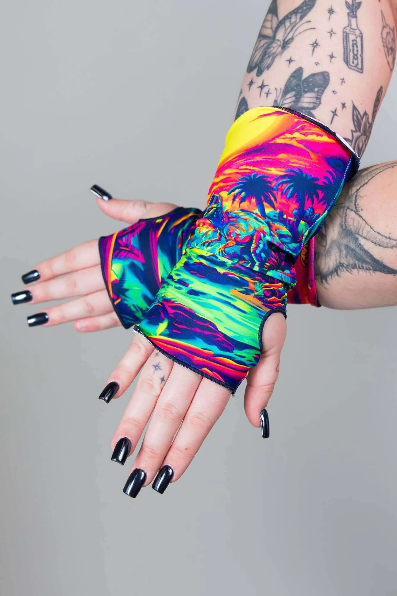 Raptor Hand Gloves Online Shop