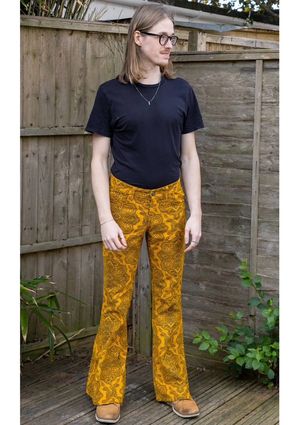 Run & Fly corduroy pants gold