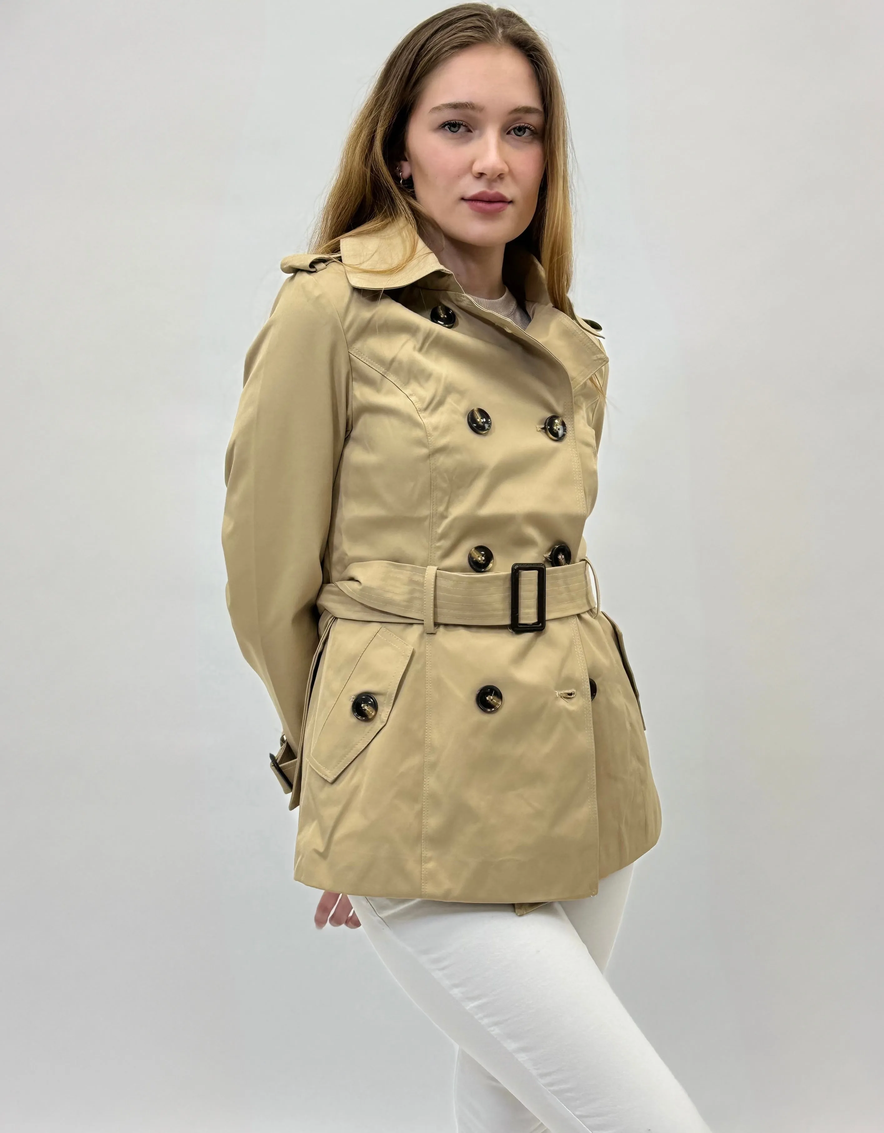 Short trench coat