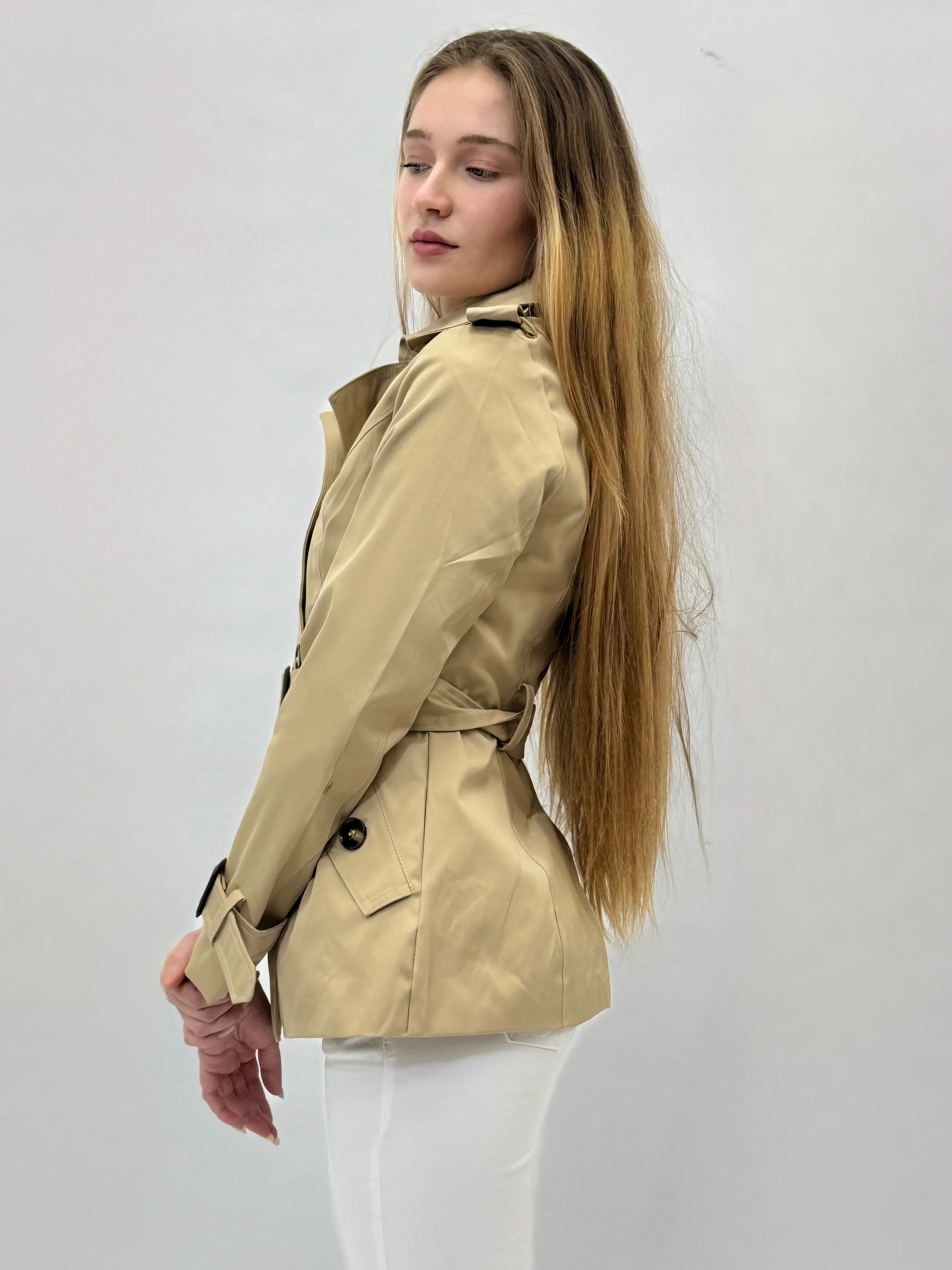 Short trench coat