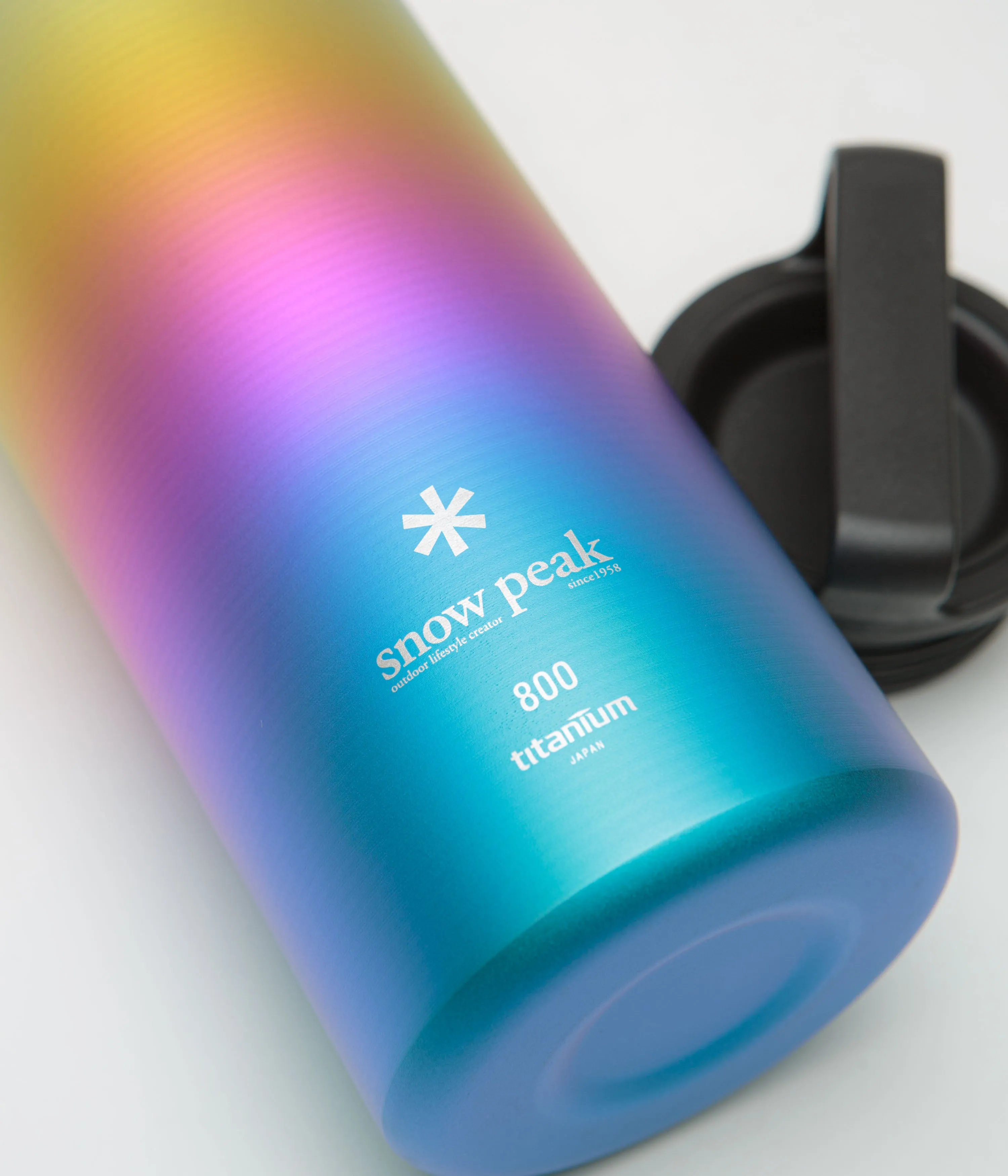 snow peak titanium rainbow bottle