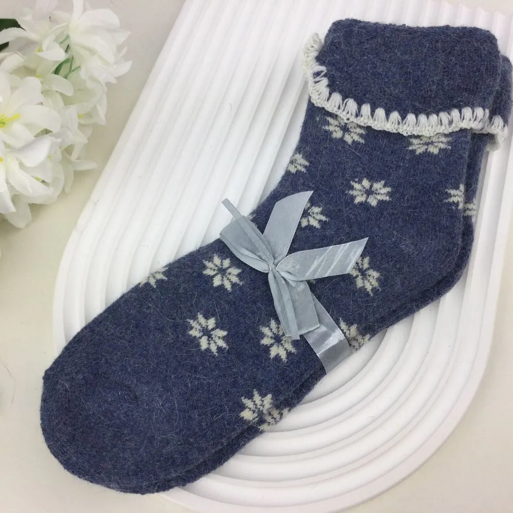 Snowflake Wool Lounge Socks - Warm Winter Knitted Socks