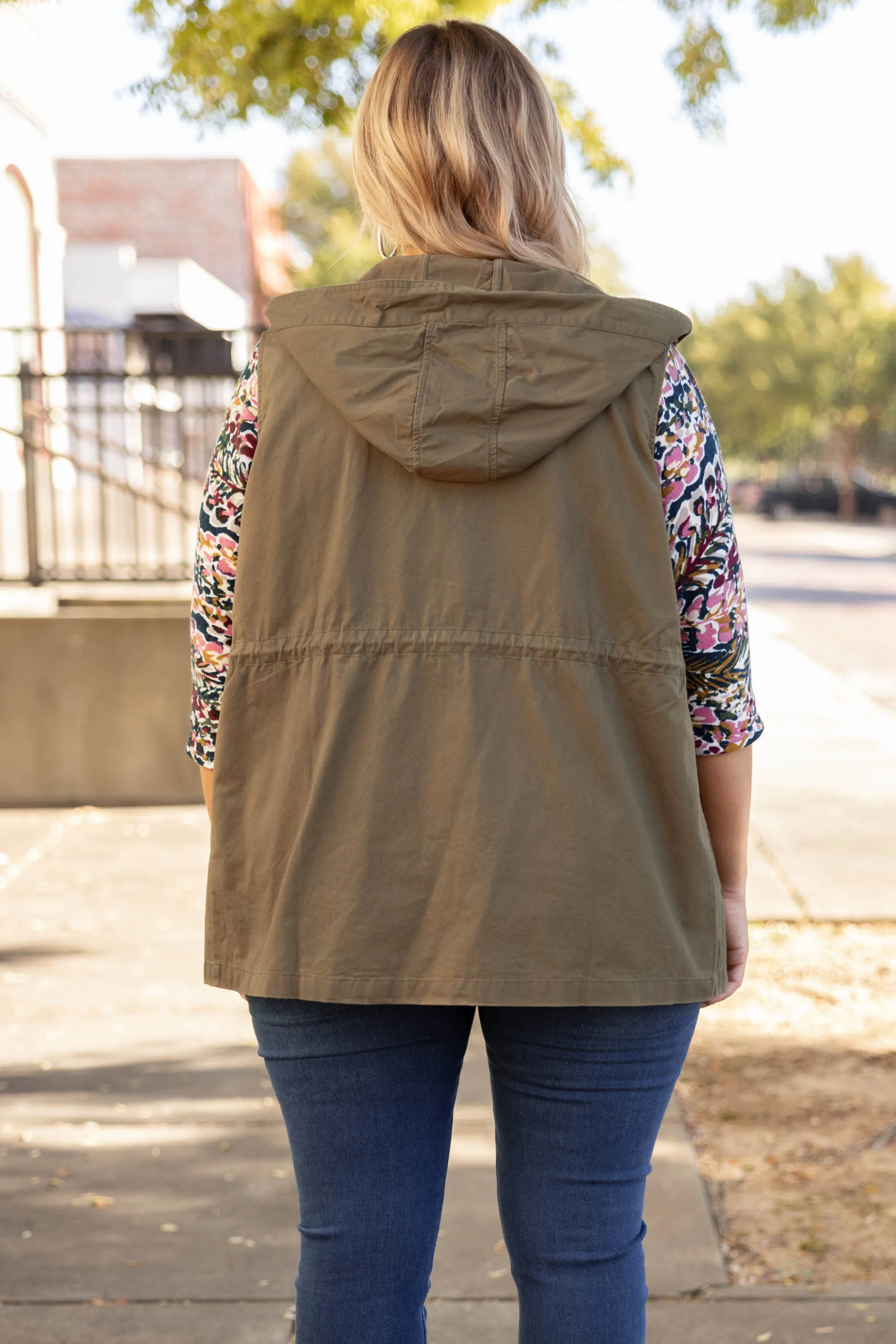 So Carefree Vest, Dusty Olive - Shop now for the trendy and stylish Dusty Olive So Carefree Vest.