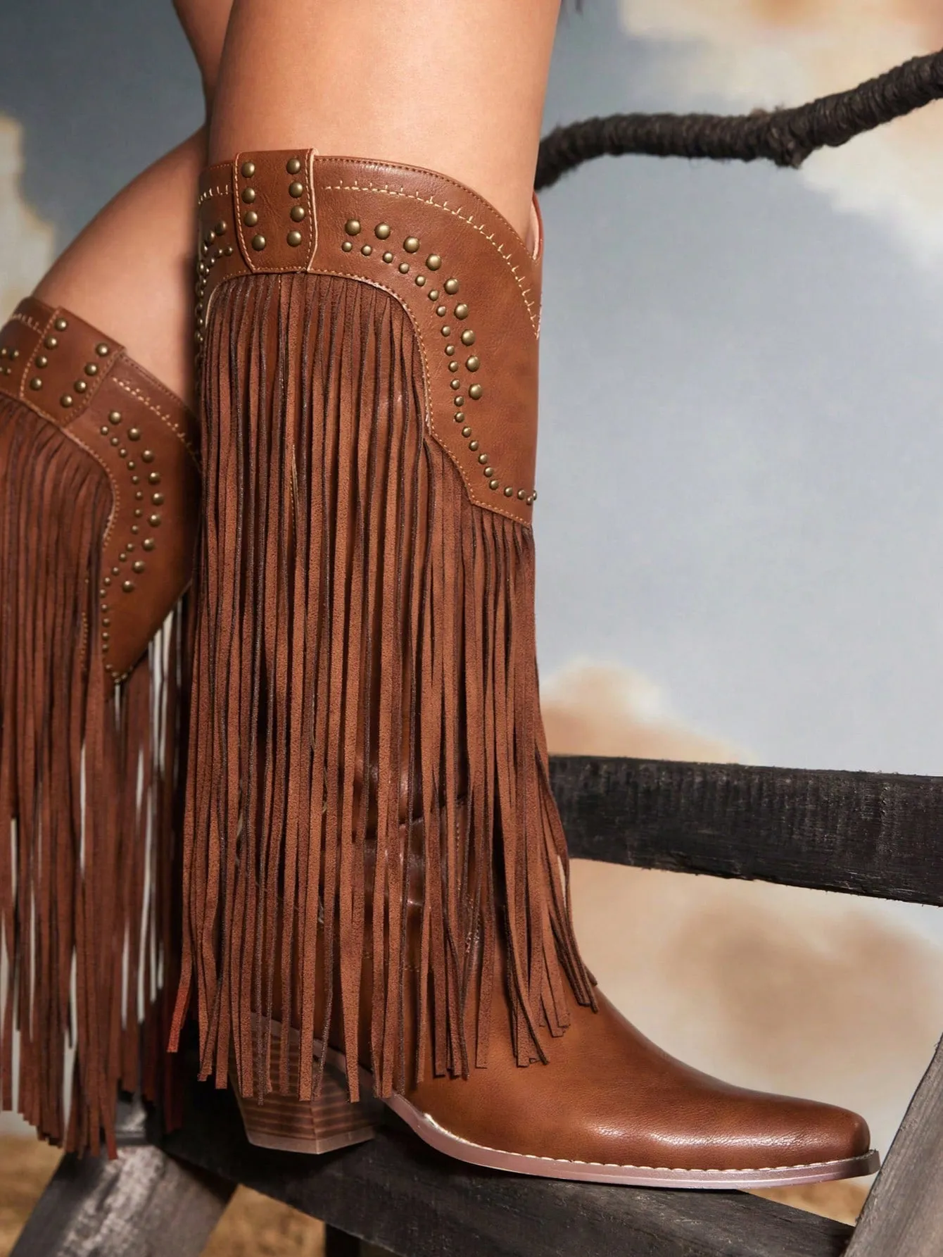 Women's Fringe Stud Detail Pointed Toe Chunky Heel Brown Western Boots